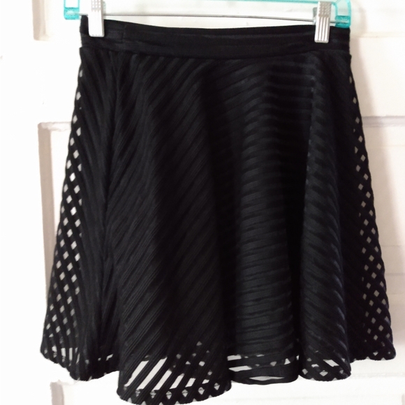 Silhouette Black NYC skirt - Picture 1 of 8